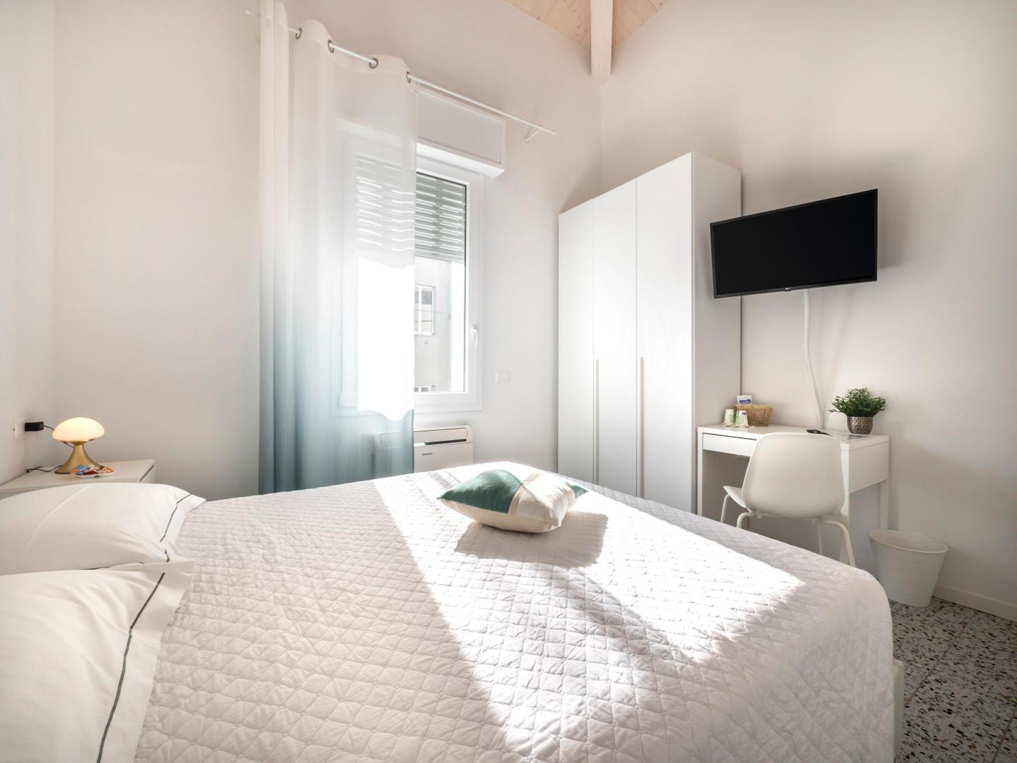 Zuara9Room Rímini Exterior foto